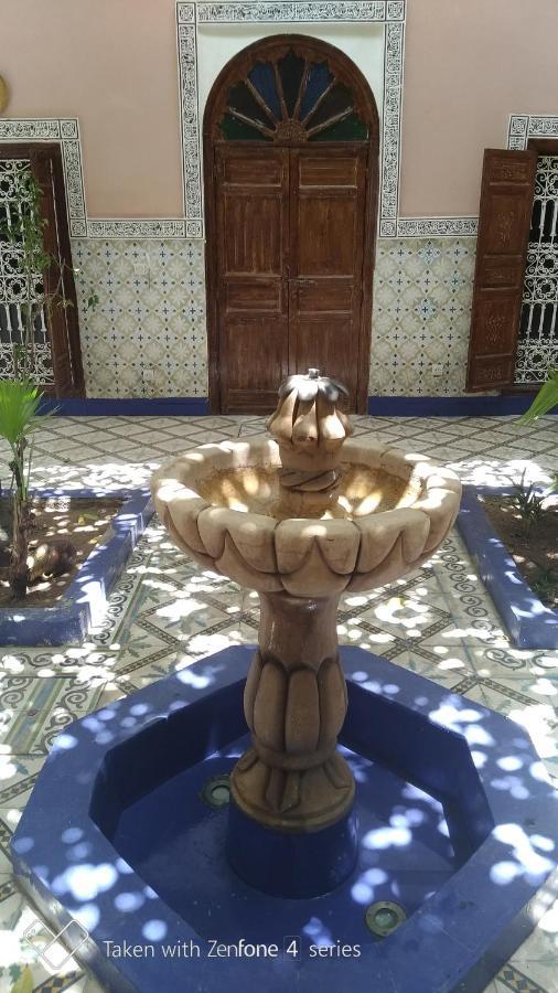 Riad Bouchouari 33 Marrakesh Exterior photo