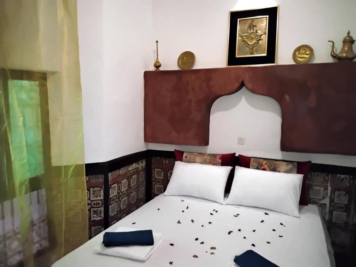 Riad Bouchouari 33 Marrakesh Exterior photo